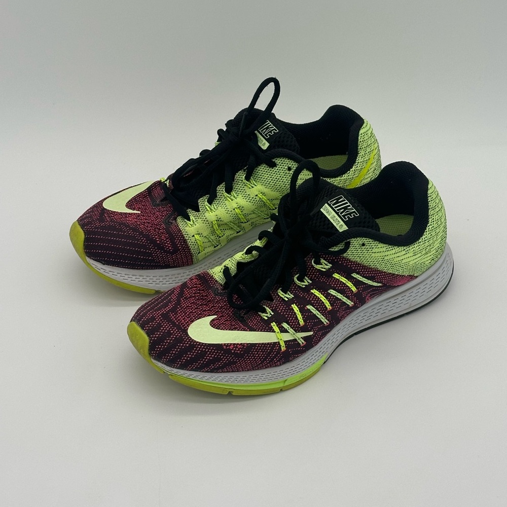 Nike Air Zoom Elite 8 shoes green and purple